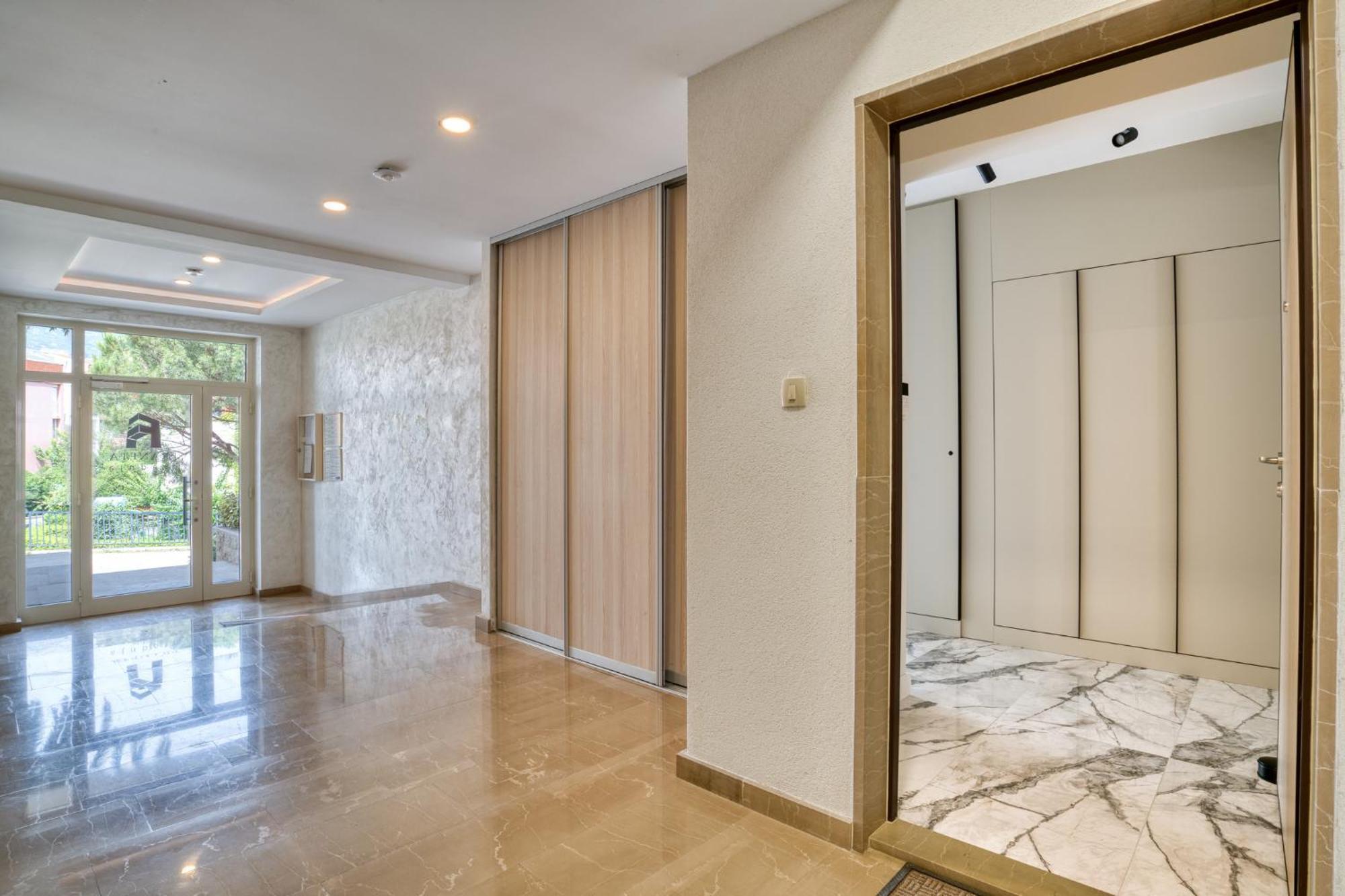 Ap Royal Oak - 2 Bedroom Apartment In Budua Esterno foto