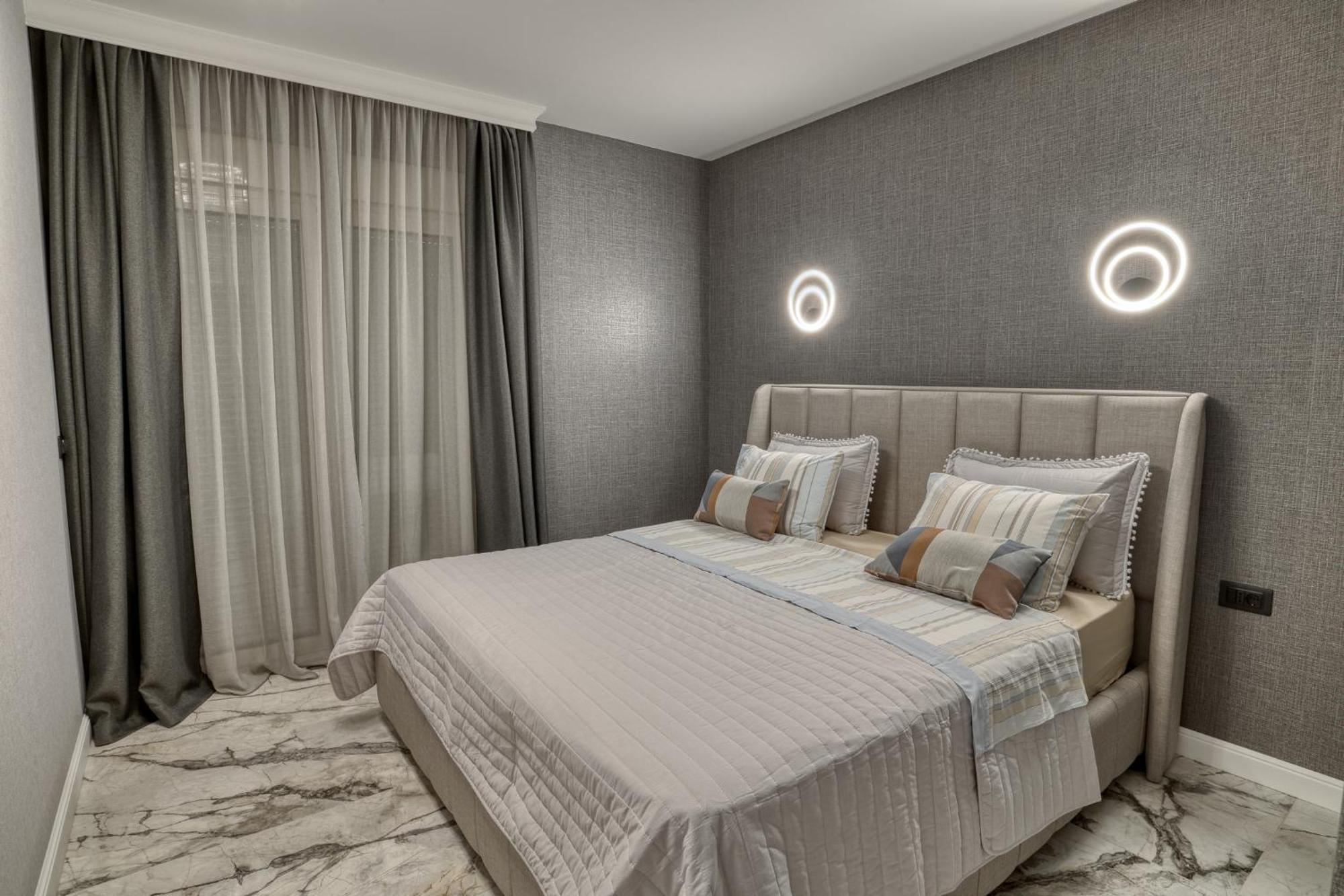 Ap Royal Oak - 2 Bedroom Apartment In Budua Esterno foto
