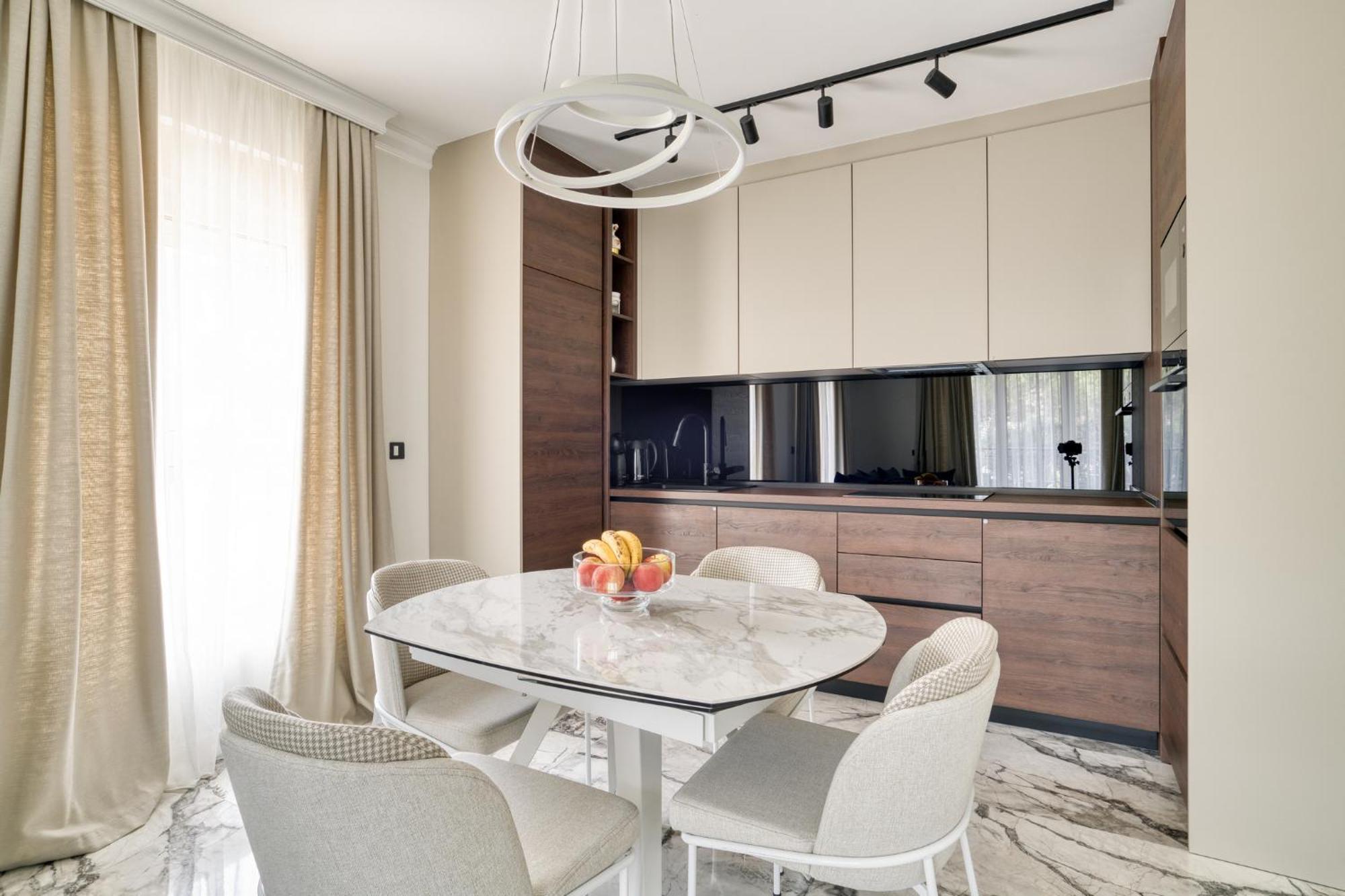 Ap Royal Oak - 2 Bedroom Apartment In Budua Esterno foto