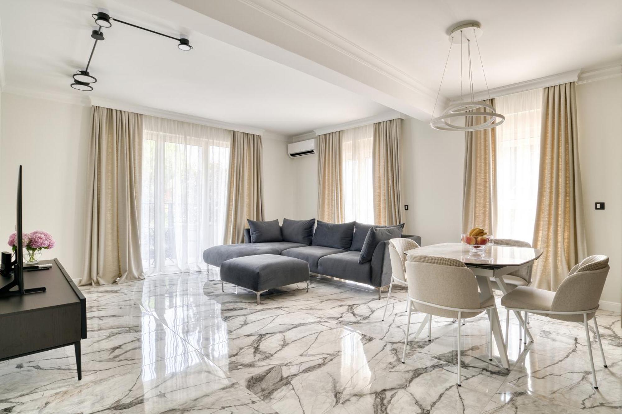 Ap Royal Oak - 2 Bedroom Apartment In Budua Esterno foto